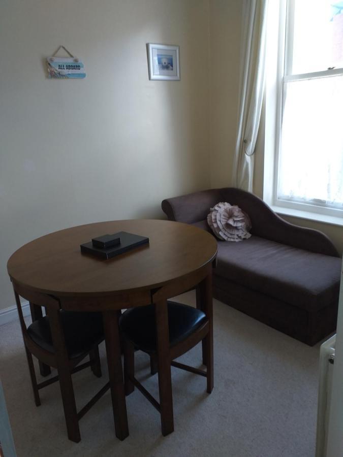 Dickie'S View Apartment Scarborough Exterior photo